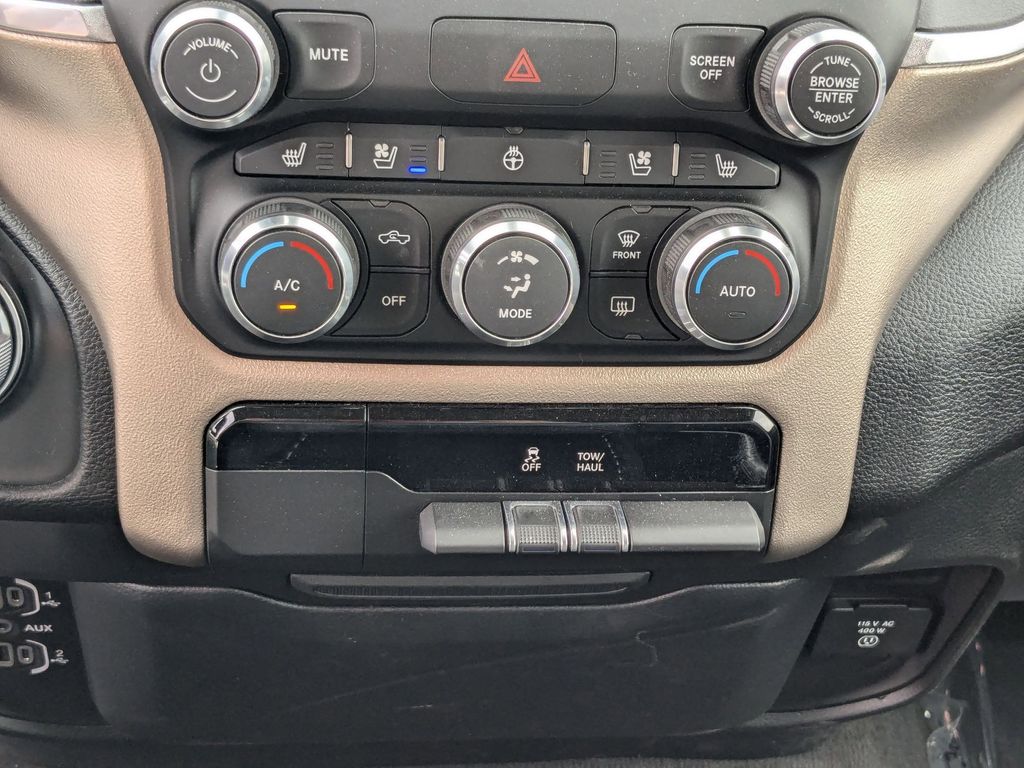 2020 RAM Ram 1500 Pickup Laramie - Photo 18
