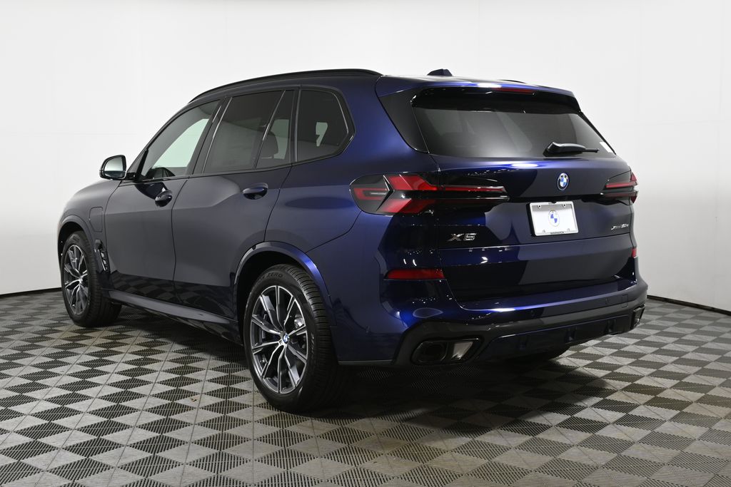 Thumbnail: 2026 BMW X5 - 5