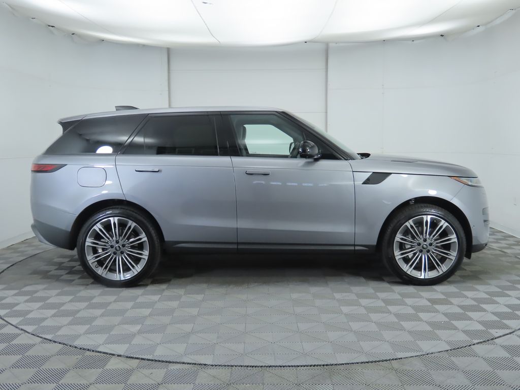 Thumbnail: 2025 Land Rover Range Rover Sport - 4