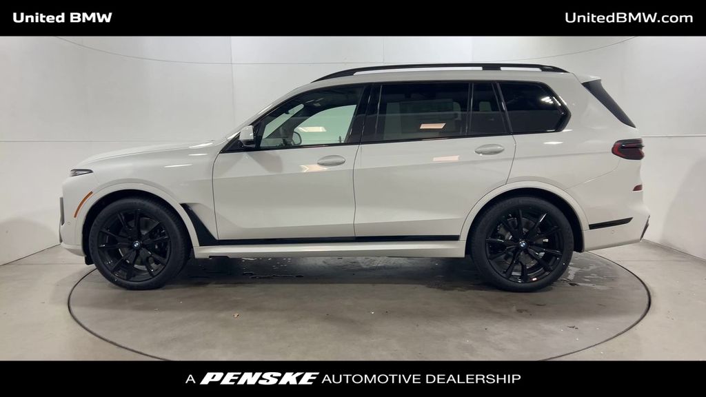 Thumbnail: 2026 BMW X7 - 5