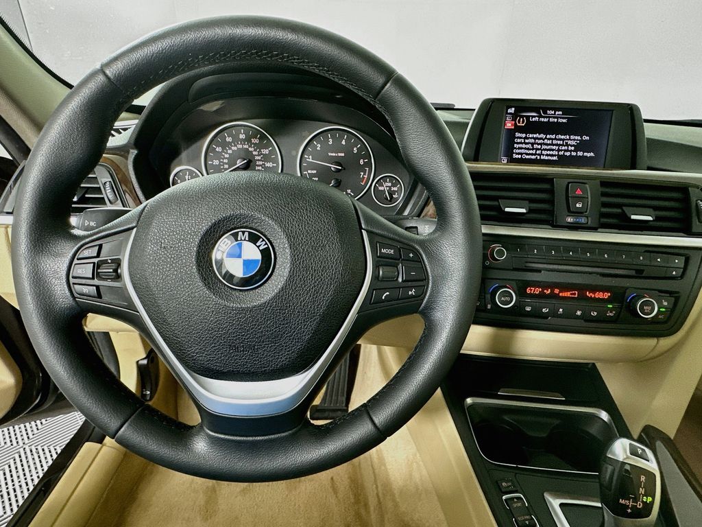 Thumbnail: 2015 BMW 3 Series - 11