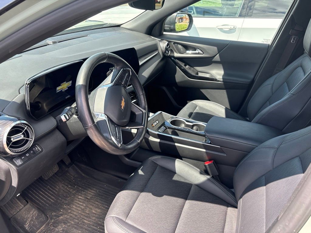 2025 Chevrolet Equinox LT Green at Klick Lewis Buick Chevrolet