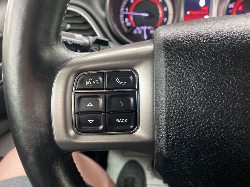 2017 Dodge Journey Crossroad photo