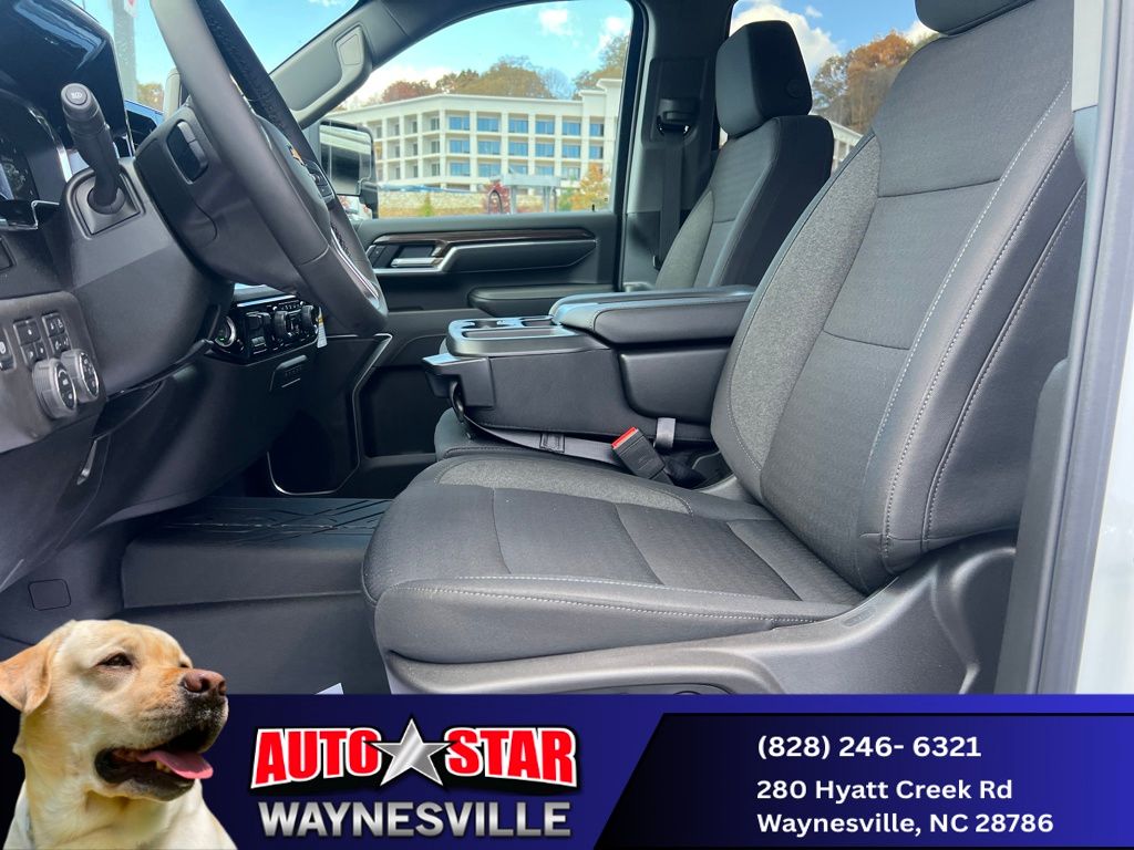 new 2025 Chevrolet Silverado 2500HD car, priced at $58,421