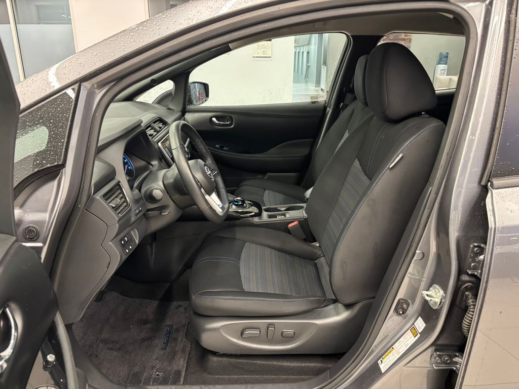 2023 Nissan Leaf SV Plus