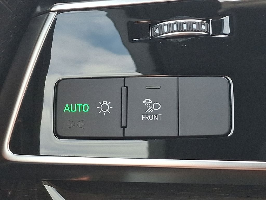 Thumbnail: 2026 Audi Q7 - 24