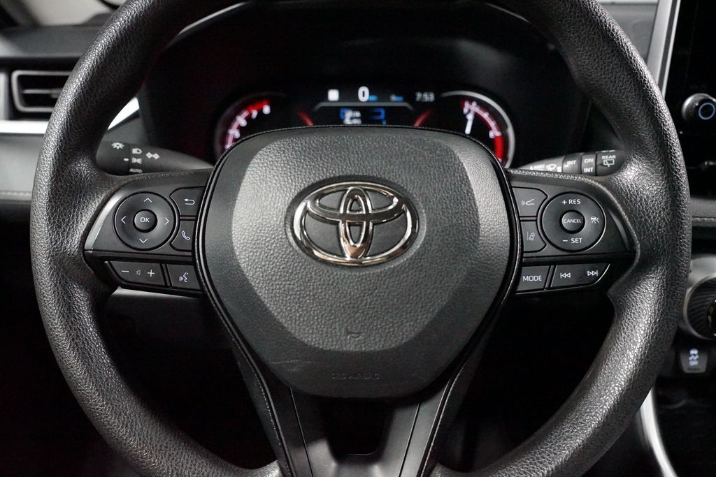 Thumbnail: 2025 Toyota RAV4 - 12