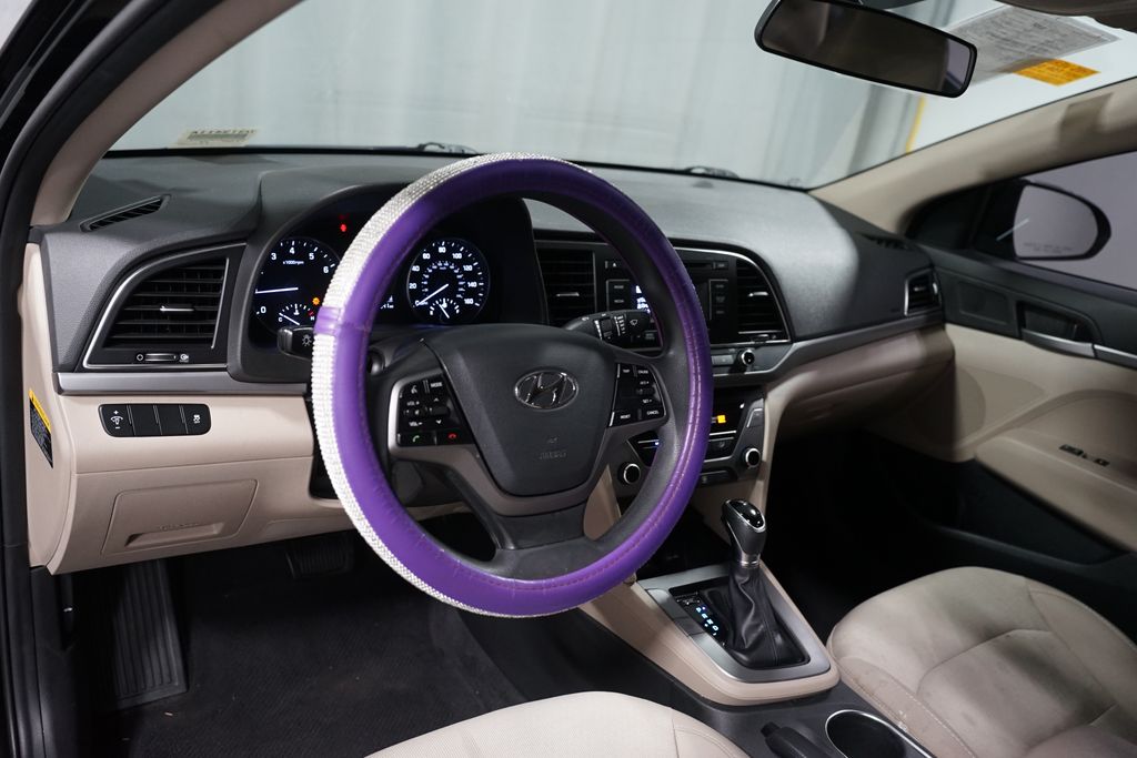 Thumbnail: 2017 Hyundai Elantra - 7