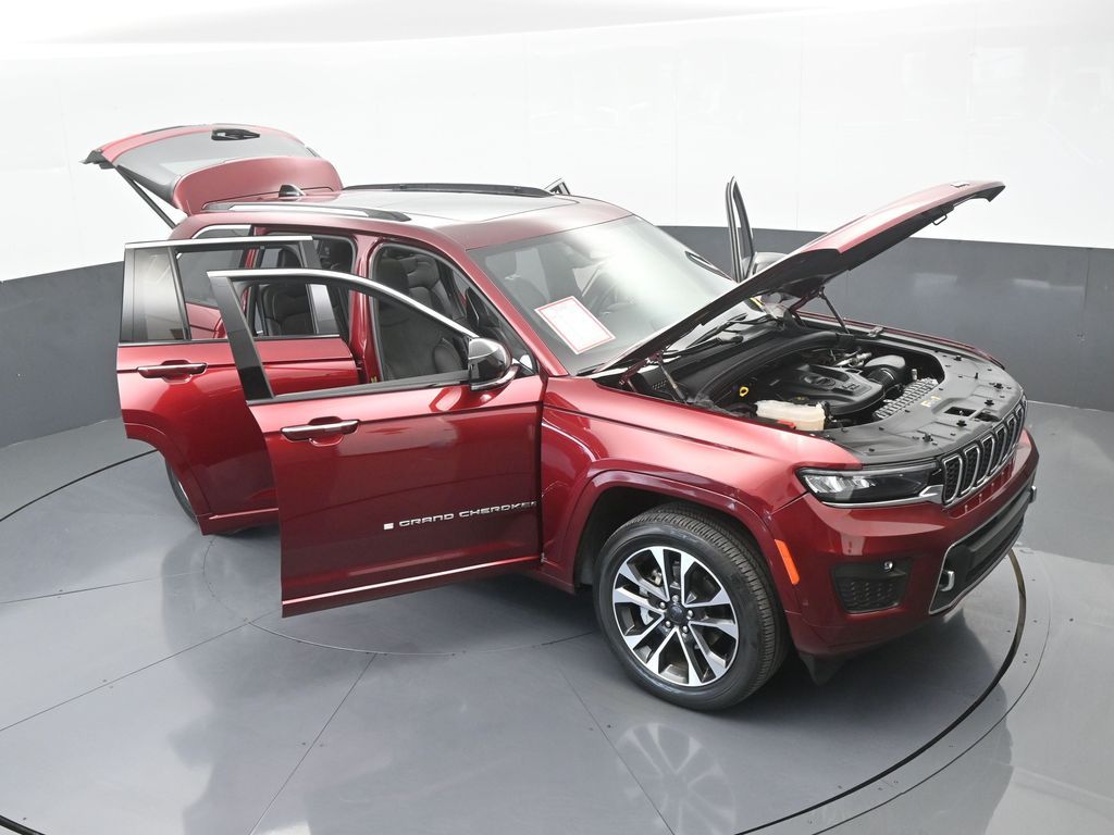 Used 2023 Velvet Red Pearlcoat Jeep Overland image 75