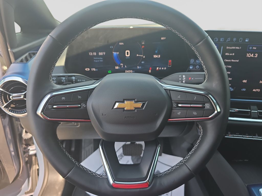 Used 2025 Chevrolet Equinox EV SUV