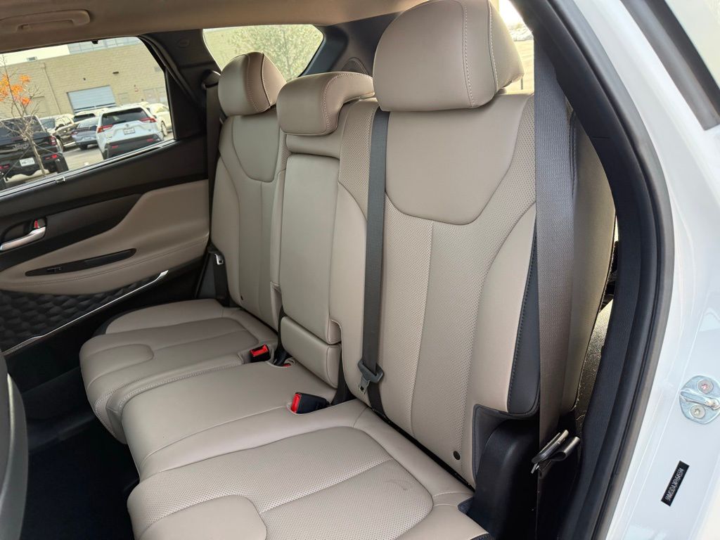 Thumbnail: 2023 Hyundai Santa Fe - 21