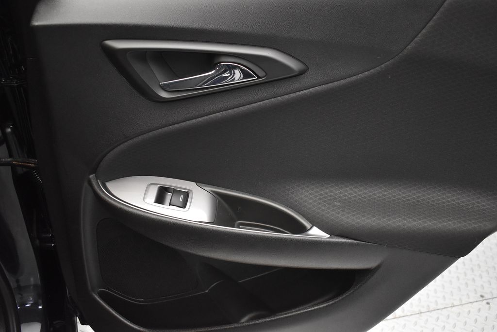 Thumbnail: 2022 Chevrolet Malibu - 28