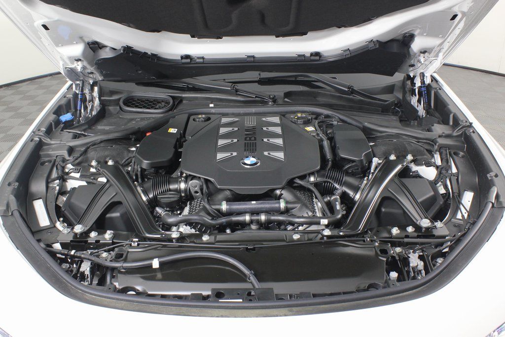 Thumbnail: 2025 BMW 7 Series - 9