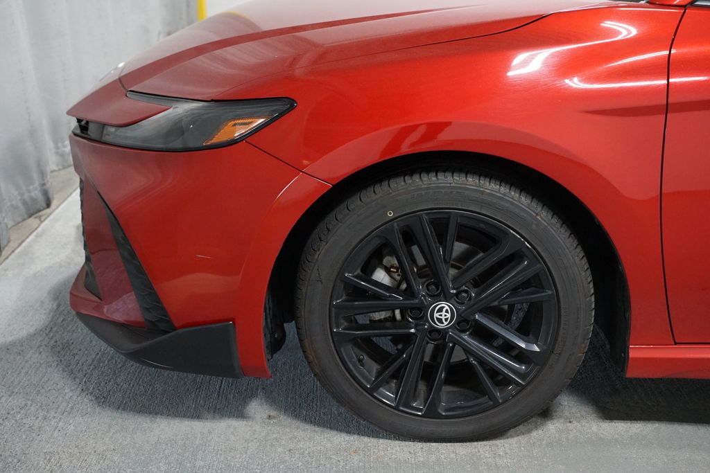 Thumbnail: 2025 Toyota Camry - 5