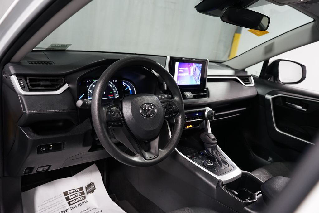 Thumbnail: 2024 Toyota RAV4 - 11