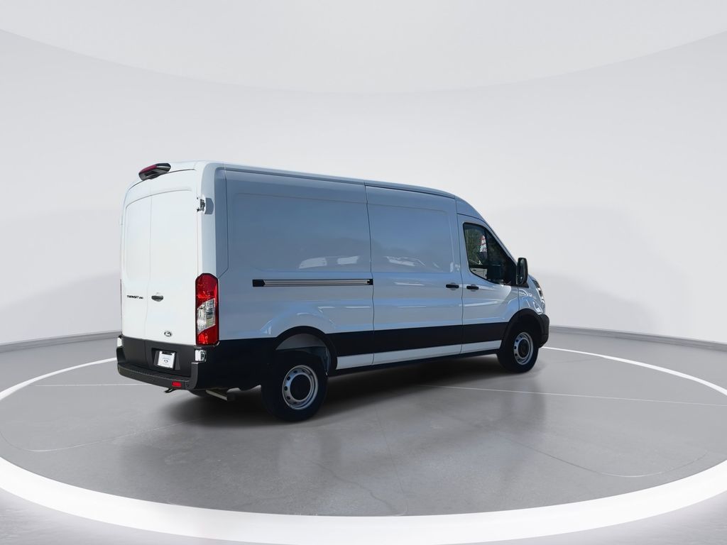 New 2026 Oxford White Ford Cargo Van image 5
