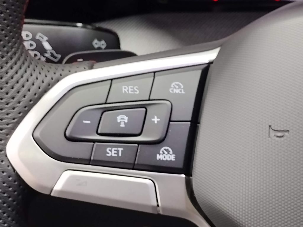 2025 Volkswagen Golf GTI Autobahn