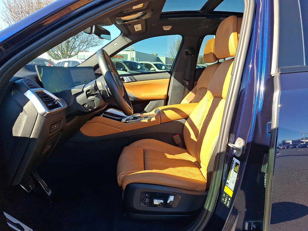 Thumbnail: 2024 BMW X6 - 15