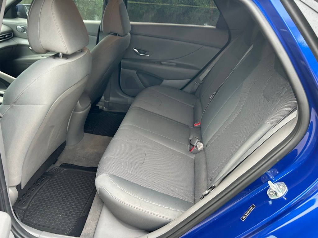 Thumbnail: 2021 Hyundai Elantra - 13