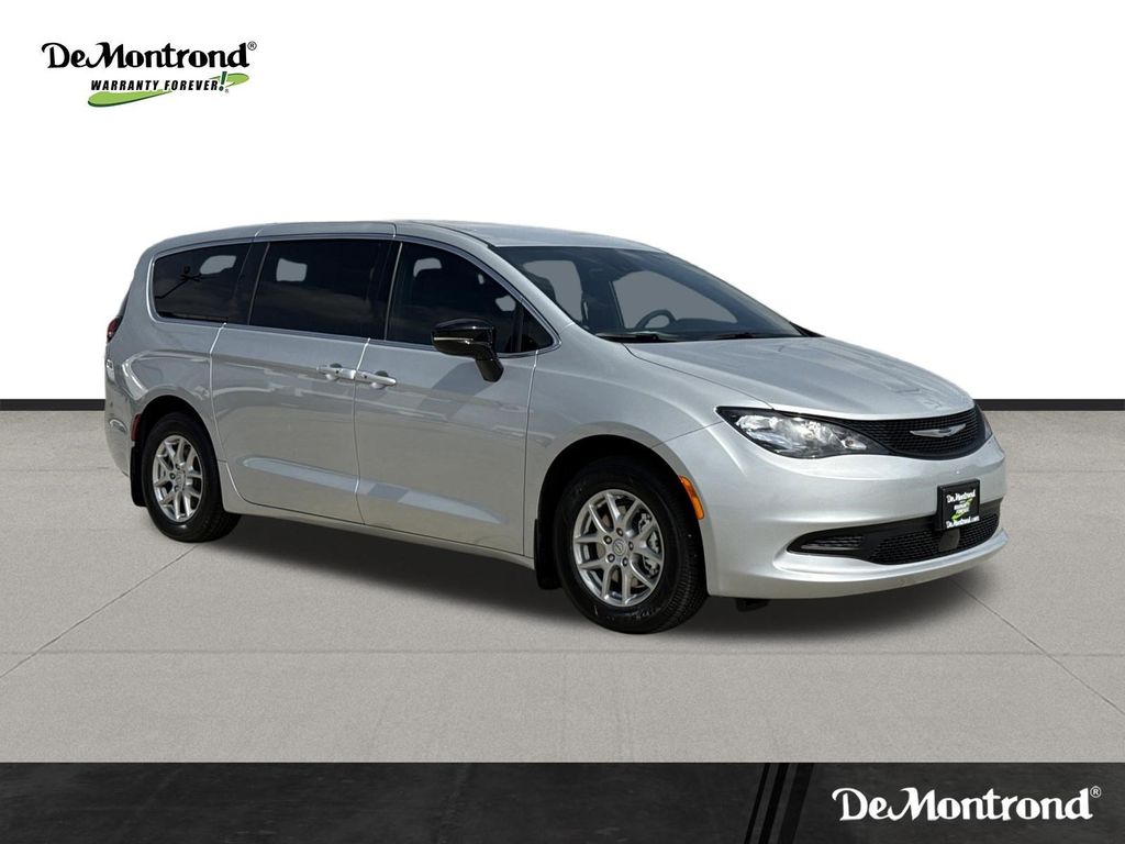 2026 Chrysler Voyager LX - 2