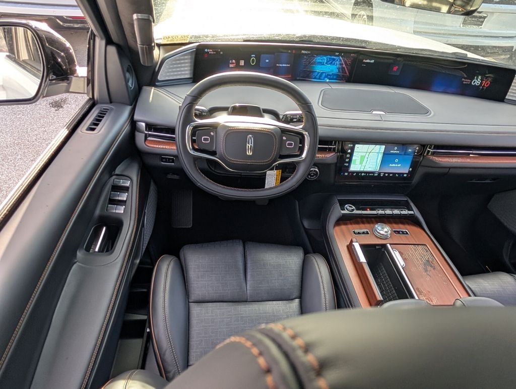 new 2026 Lincoln Navigator car, priced at $123,415