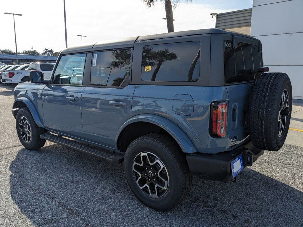 2024 Ford Bronco Outer Banks