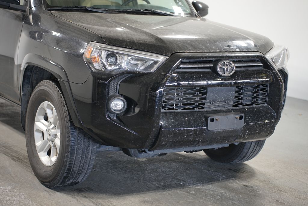 2022 Toyota 4Runner SR5 4