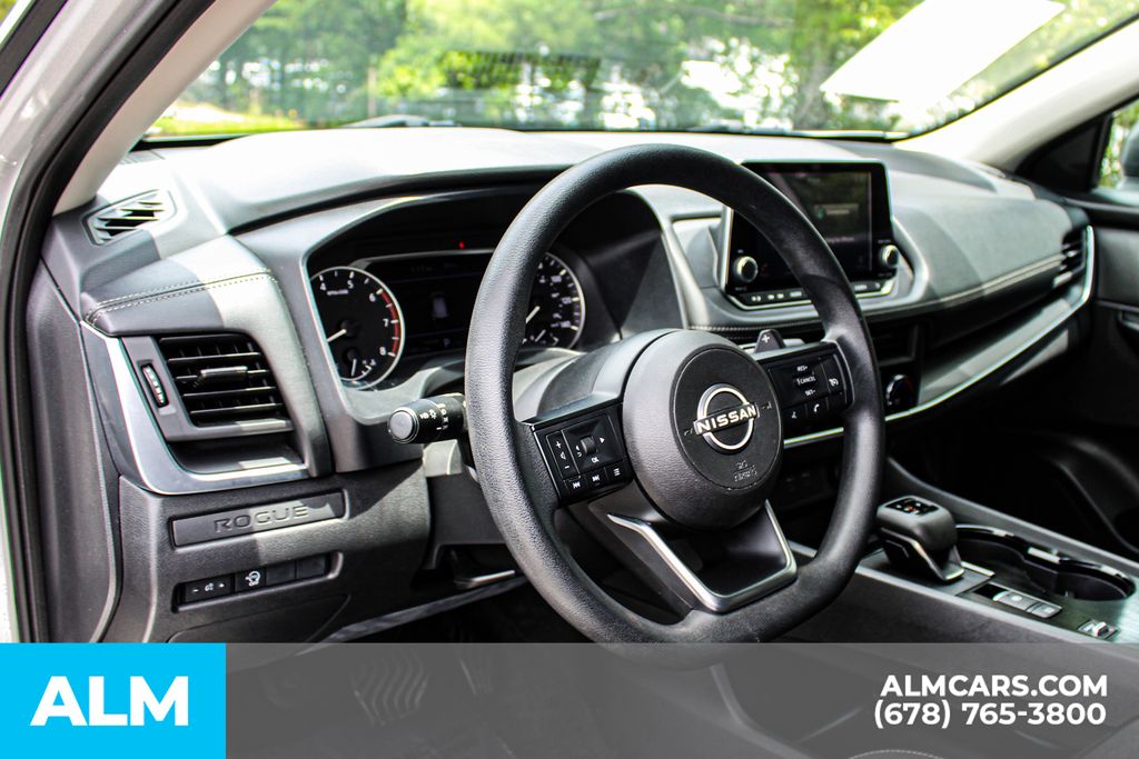 Used 2024 Silver Nissan S image 32