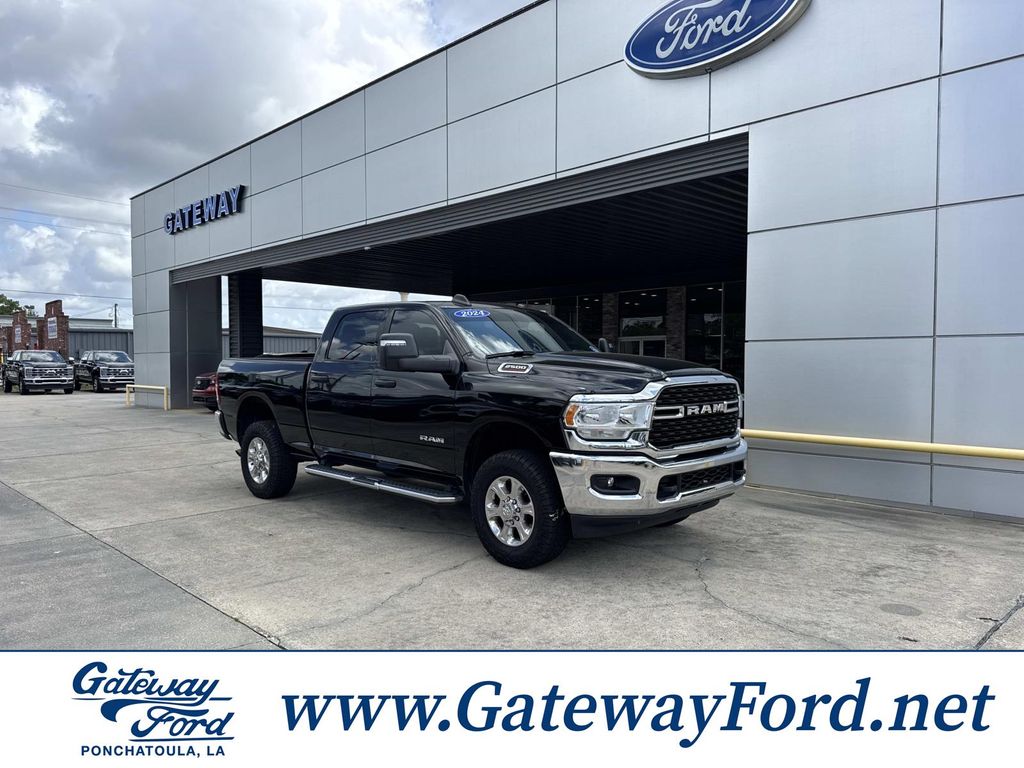 Diamond Black Crystal Pearlcoat 2024 RAM 2500 Big Horn Crew Cab 4WD Pickup Truck Four-Wheel Drive 8-Speed Automatic