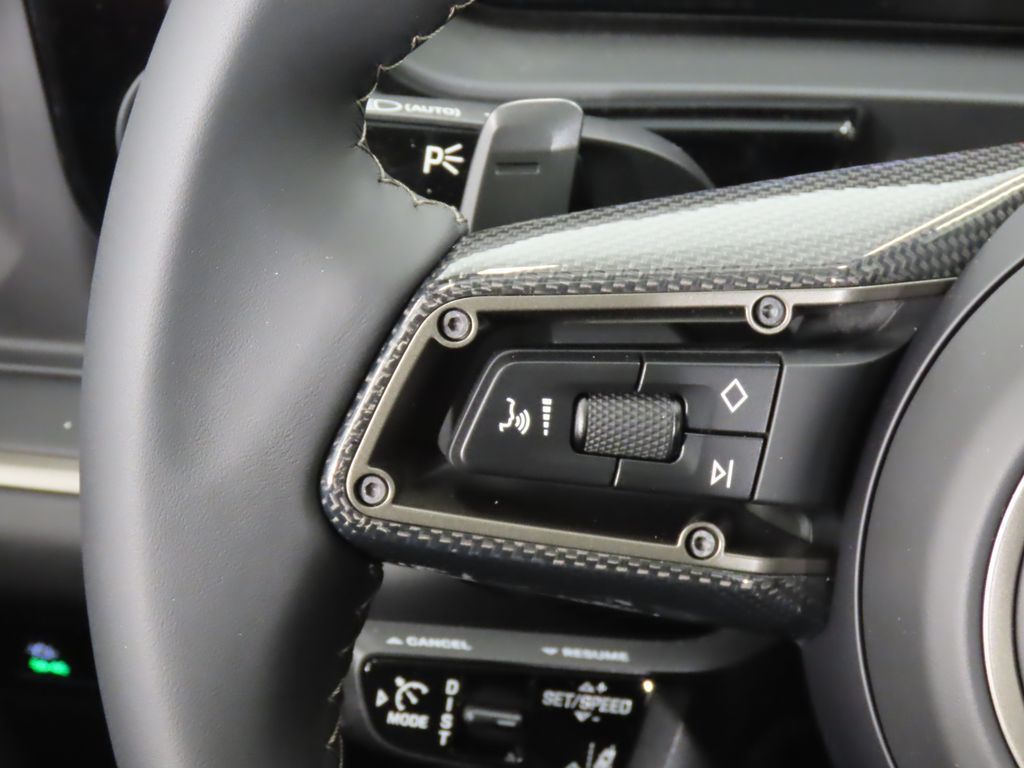 Thumbnail: 2025 Porsche  - 20