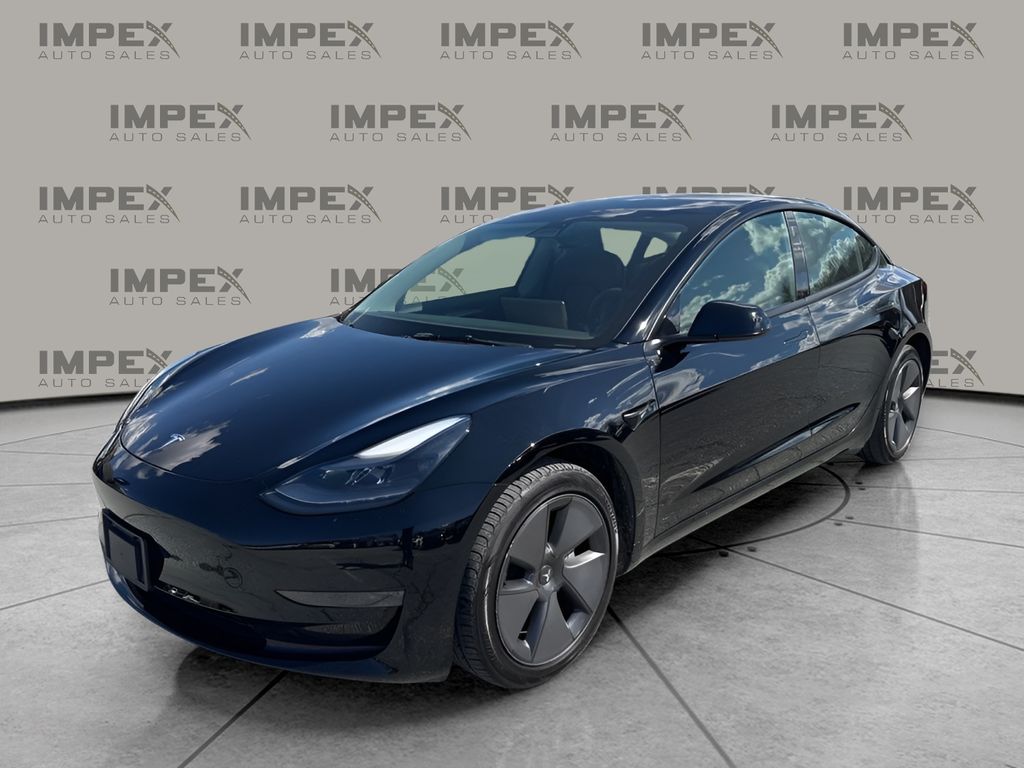 2023 Tesla Model 3 -'s photo
