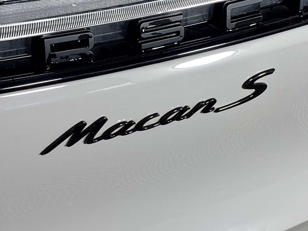 2023 Porsche Macan S