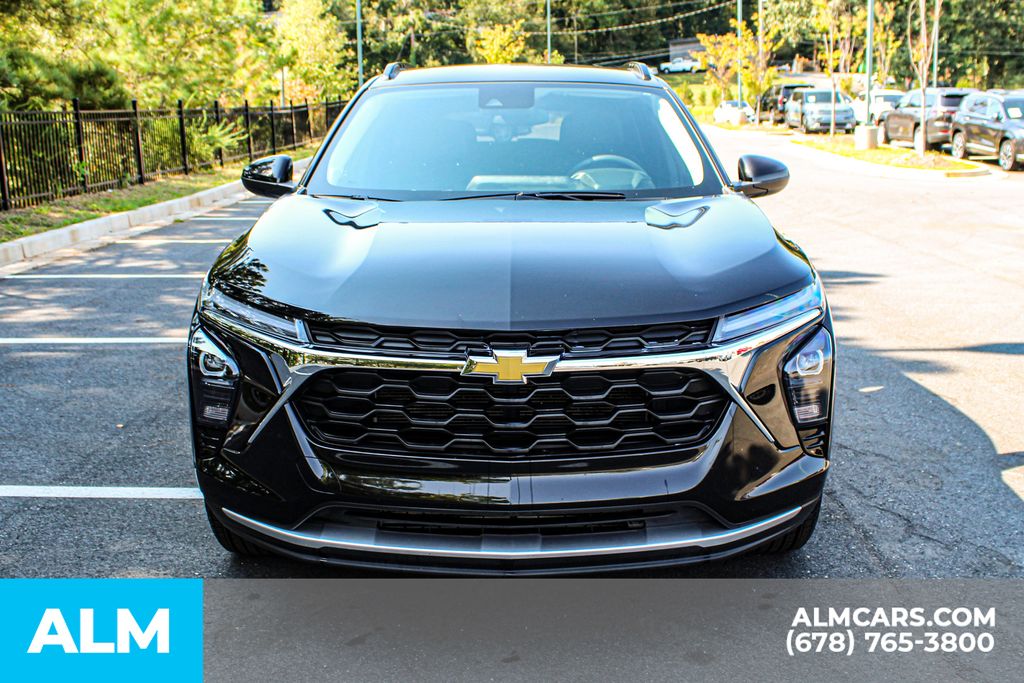 2024 Chevrolet Trax LT photo 9