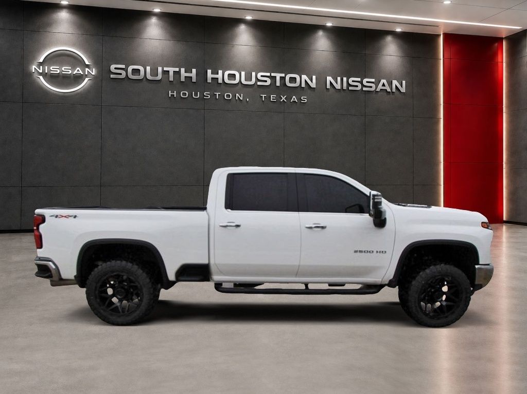 2025 Chevrolet Silverado 2500HD LTZ - 4