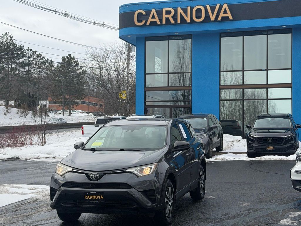 2018 Toyota RAV4 LE AWD