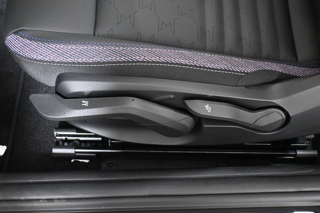 Thumbnail: 2026 MINI Cooper - 29