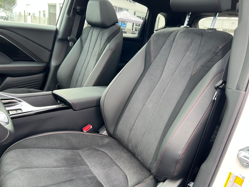 Thumbnail: 2025 Acura ADX - 16