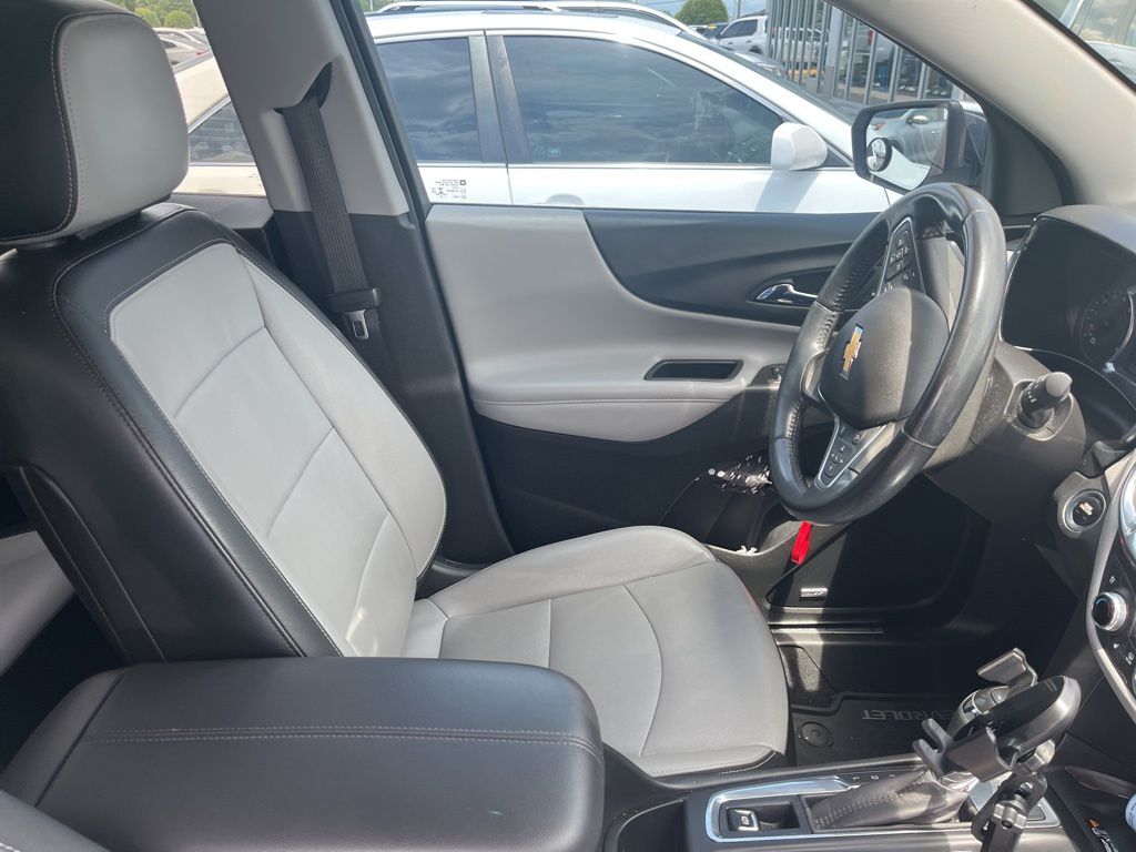 Thumbnail: 2020 Chevrolet Equinox - 4