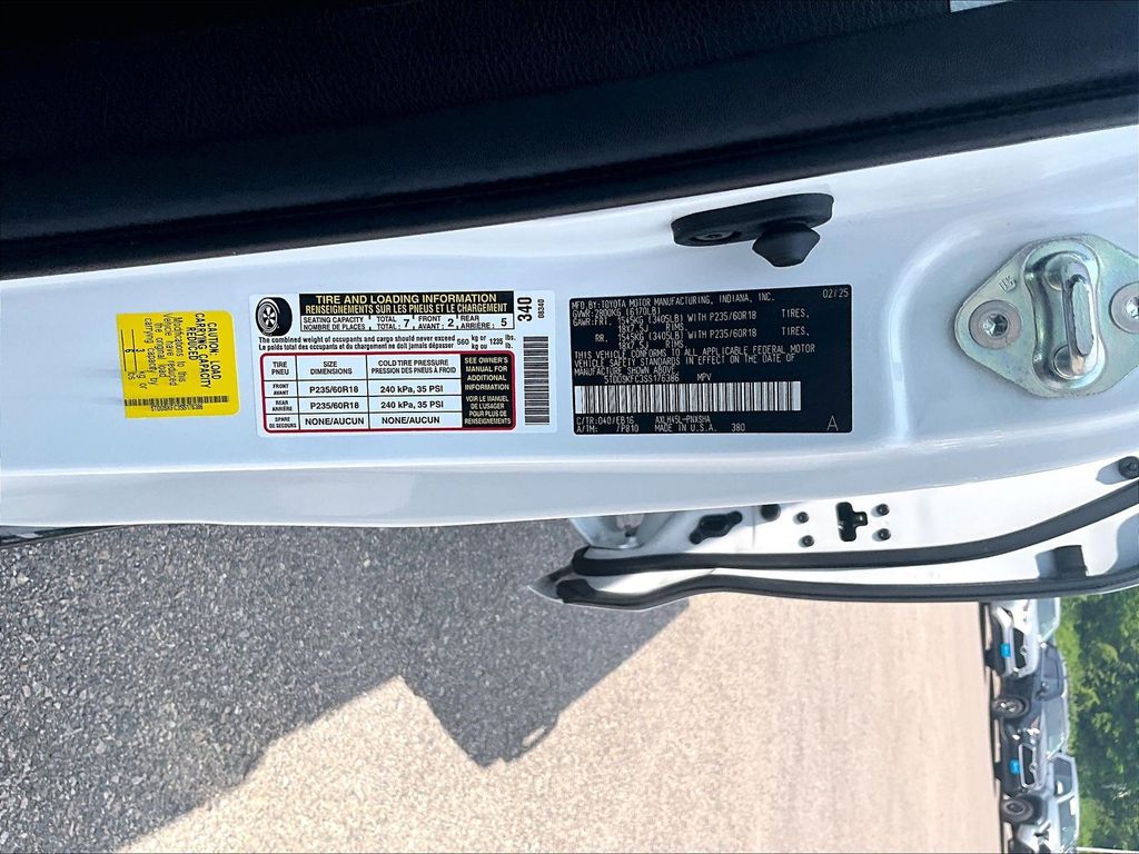 2025 Toyota Sienna — photo 33