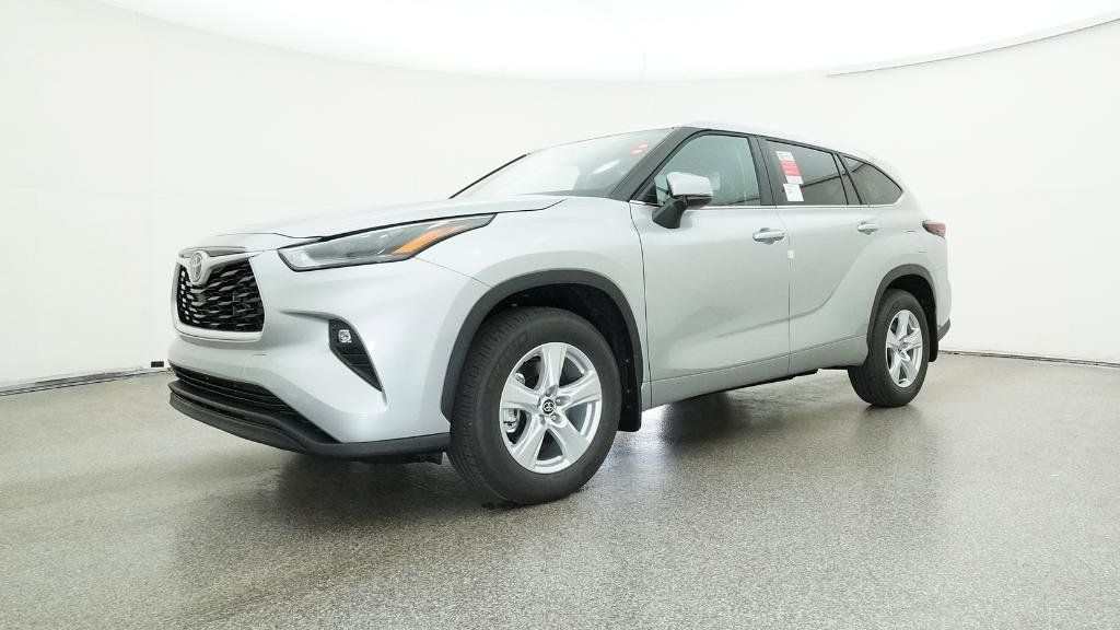 Thumbnail: 2025 Toyota Highlander - 21