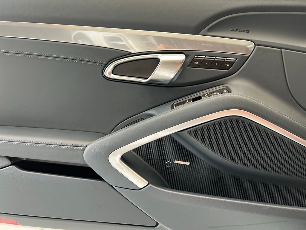 Thumbnail: 2024 Porsche 718 Boxster - 19