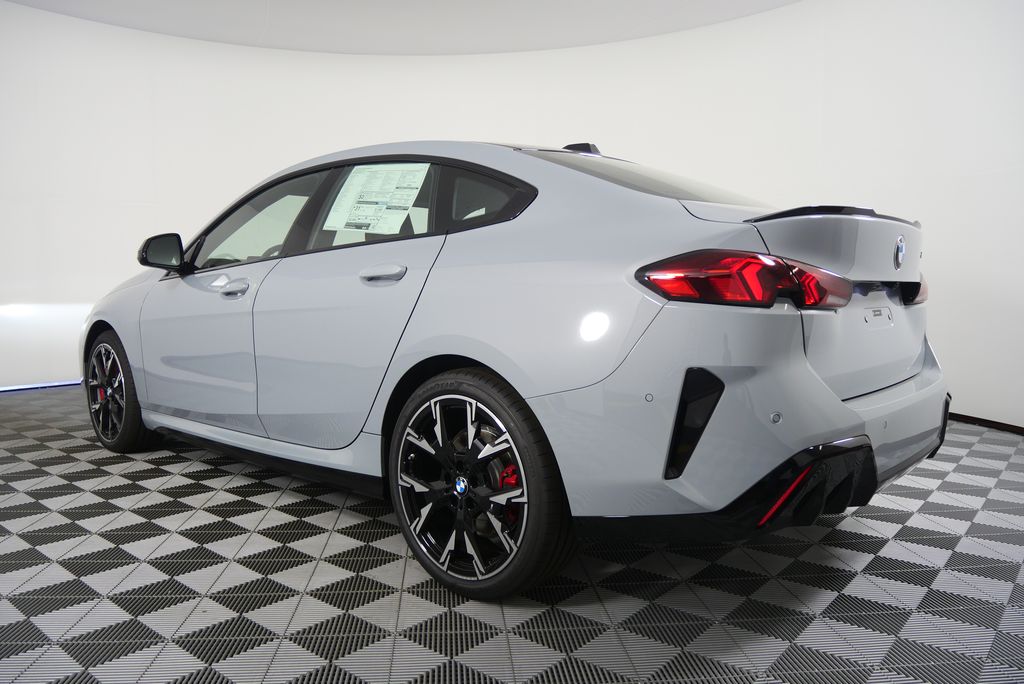 Thumbnail: 2026 BMW 2 Series - 5