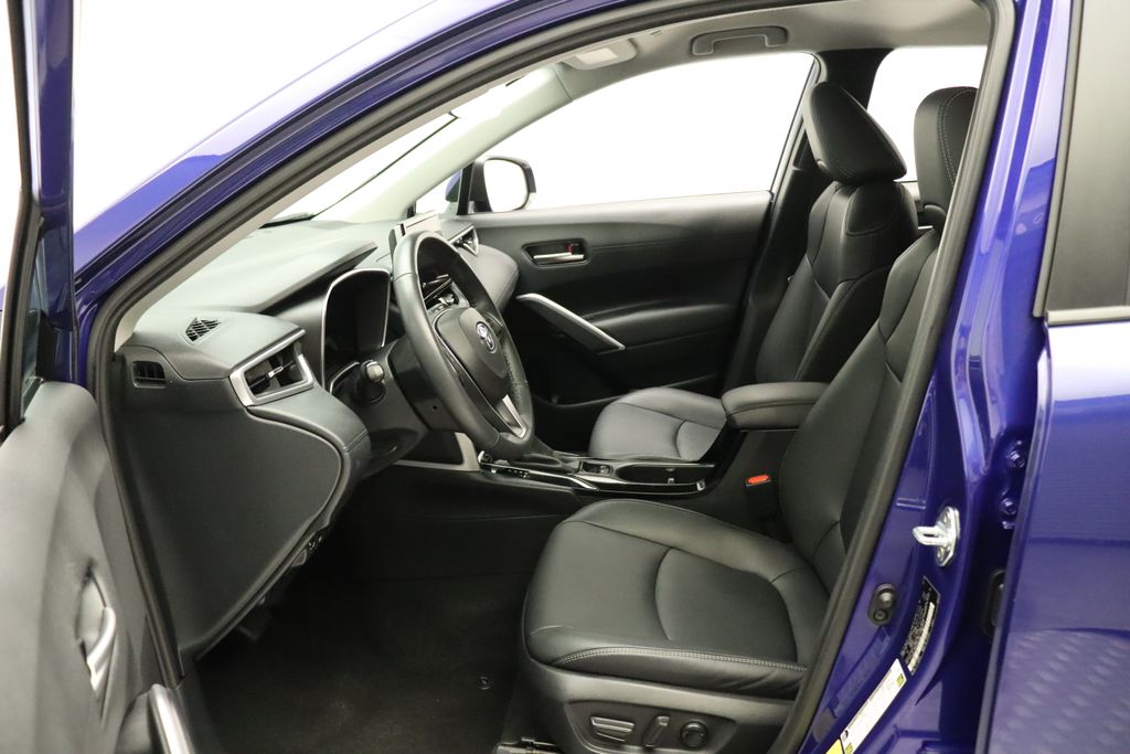 2024 Toyota Corolla Cross XLE 14