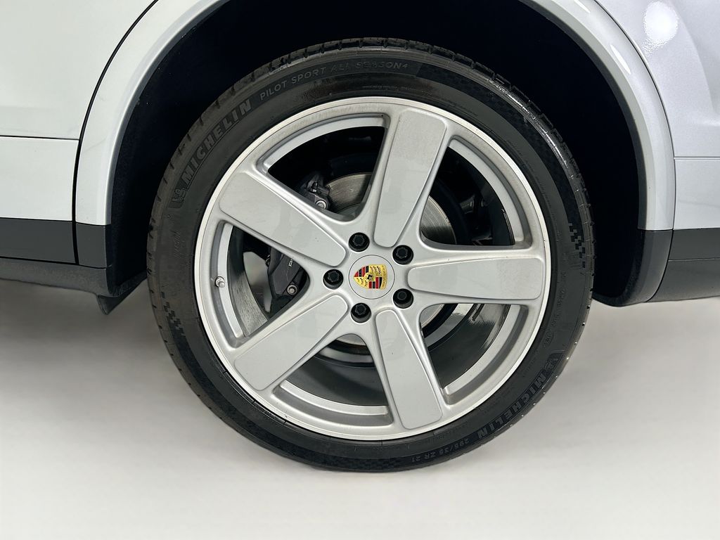 Thumbnail: 2018 Porsche Cayenne - 30