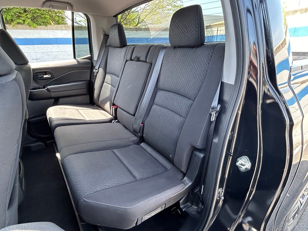 2019 Honda Ridgeline Sport 19