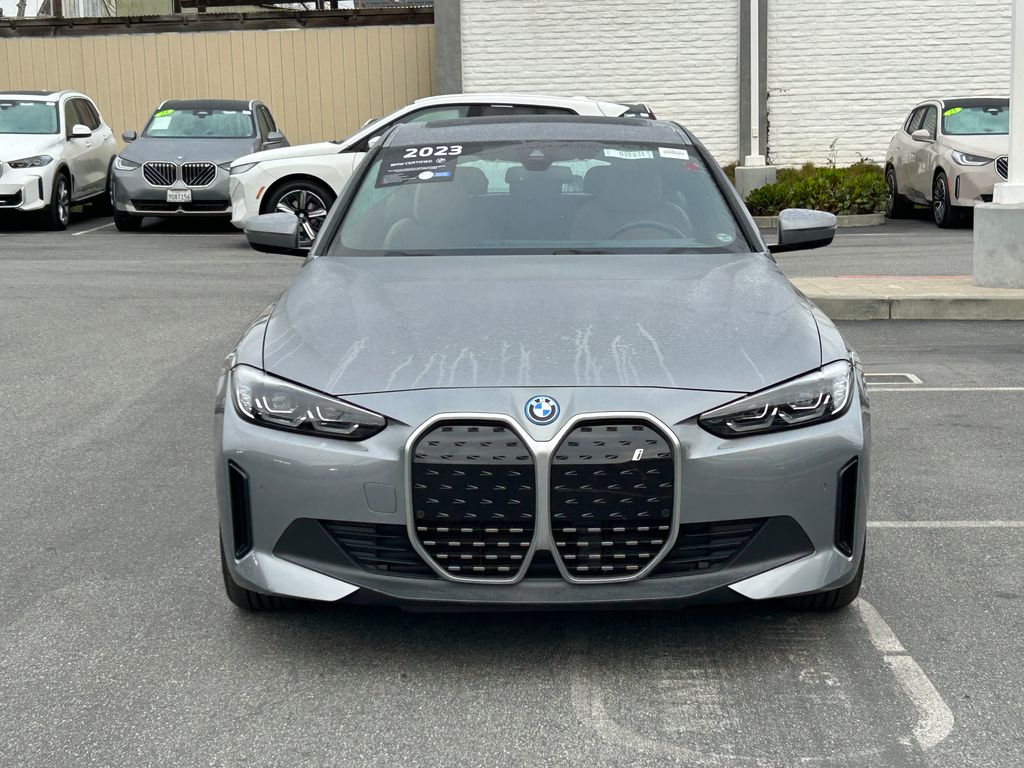 Thumbnail: 2023 BMW i4 - 8