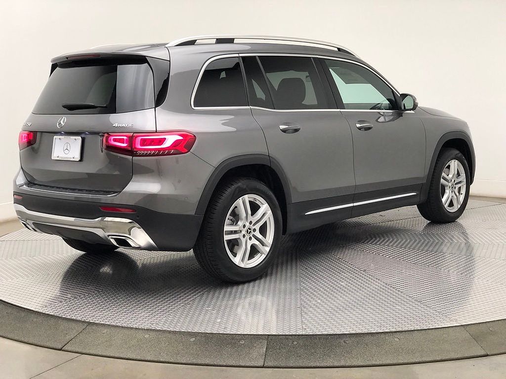 Thumbnail: 2023 Mercedes-Benz GLB - 6