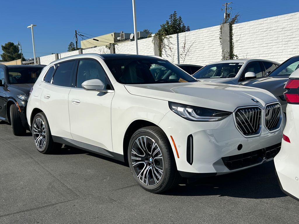 Thumbnail: 2026 BMW X3 - 2