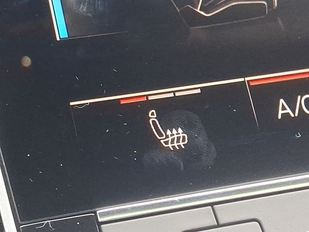 2025 Audi Q7 Premium 24