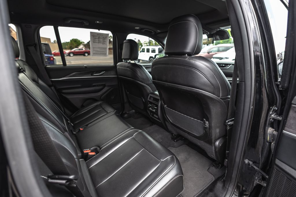 2024 Jeep Grand Cherokee Limited thumbnail 30
